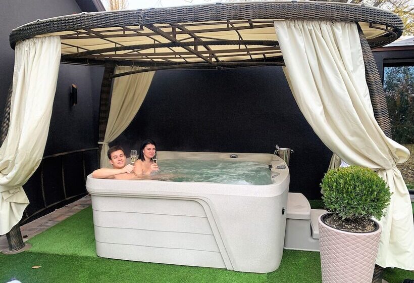 酒店 Waterfront Lodge