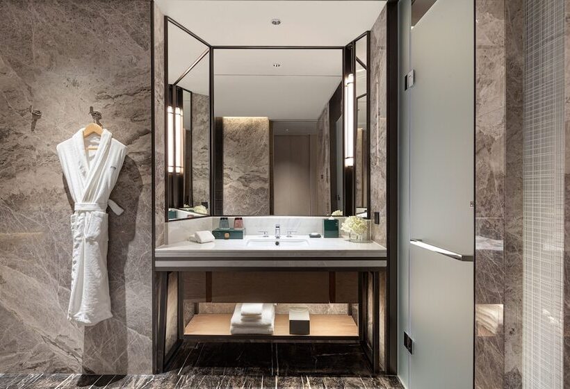 هتل Yangziriverinternationalconferencecenter