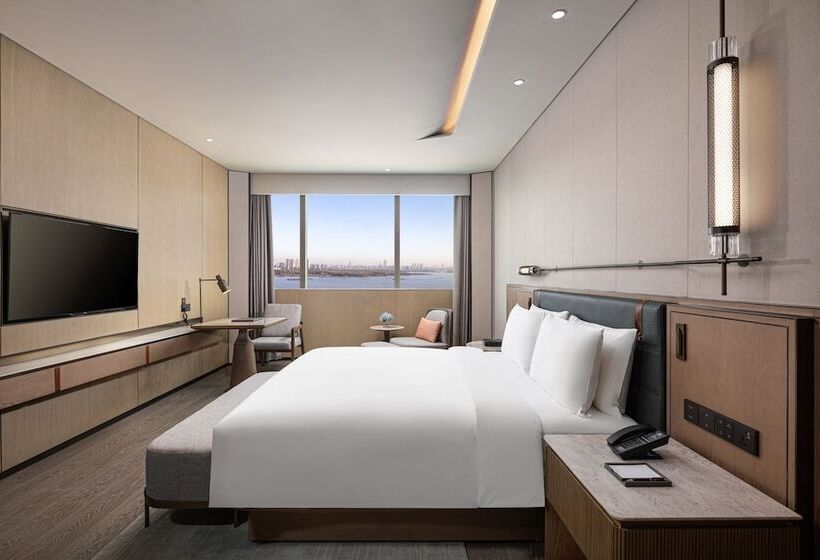 هتل Yangziriverinternationalconferencecenter