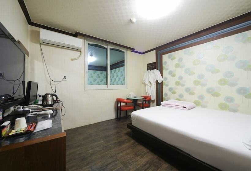 Jangseong Suseok Motel