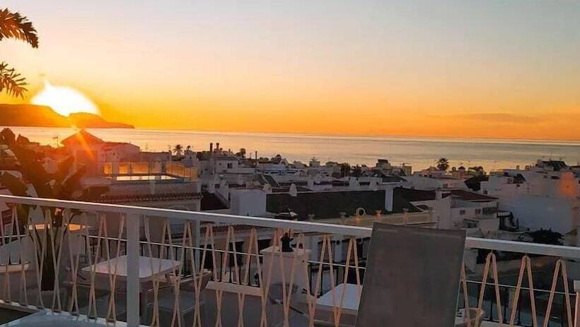 La Puerta De Nerja Hostal Boutique