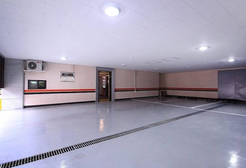 فندق على الطريق Andong Castle