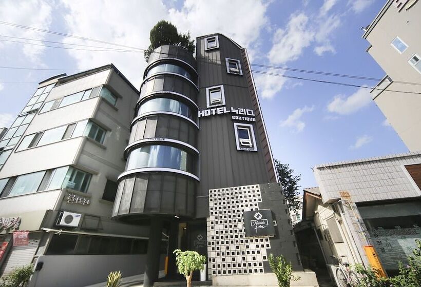 فندق على الطريق Andong Nurida