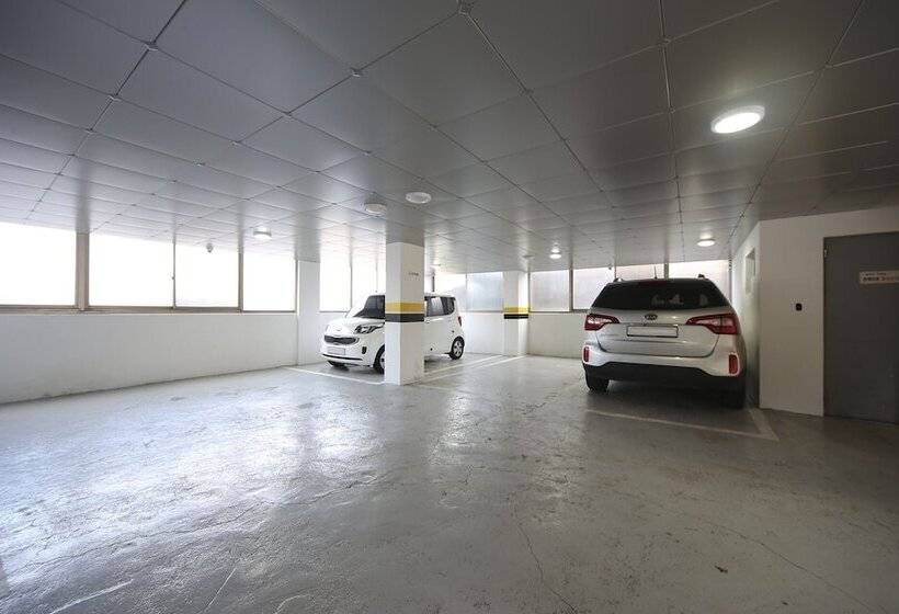 فندق على الطريق Andong Nurida