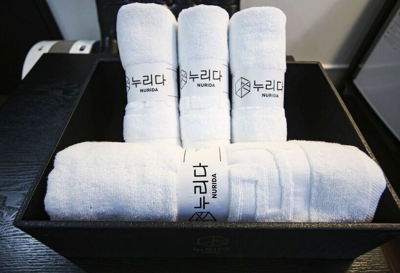 فندق على الطريق Andong Nurida