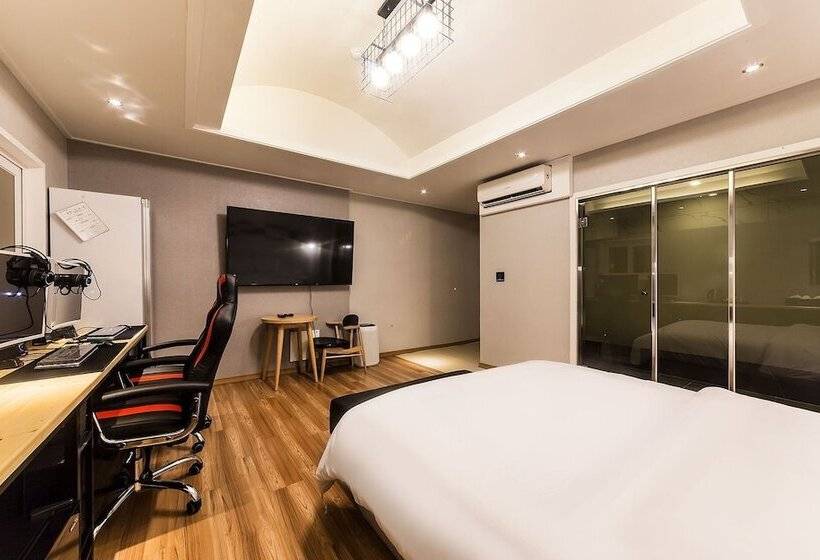 فندق على الطريق Ansan Gojandong Hill House