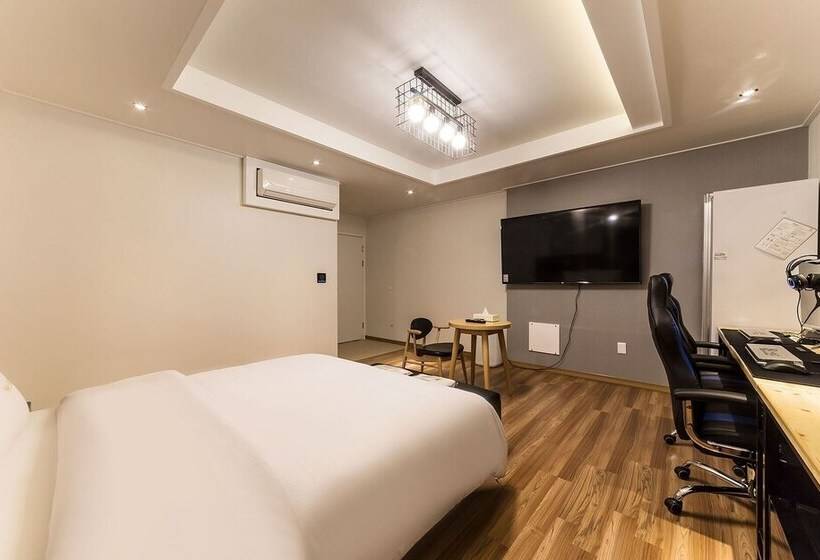 فندق على الطريق Ansan Gojandong Hill House