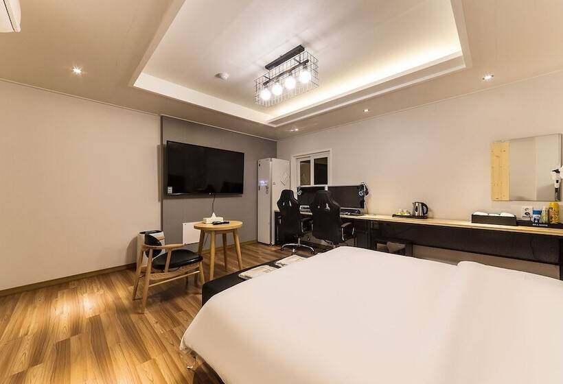 فندق على الطريق Ansan Gojandong Hill House