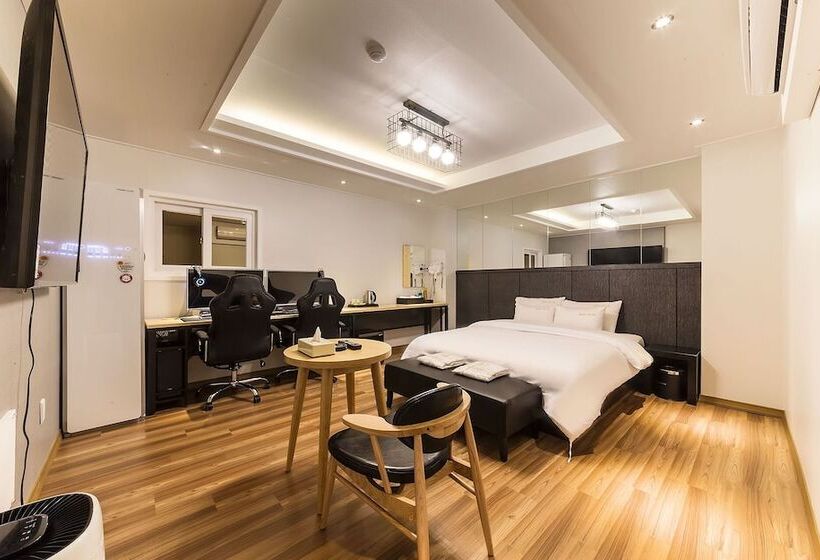 فندق على الطريق Ansan Gojandong Hill House