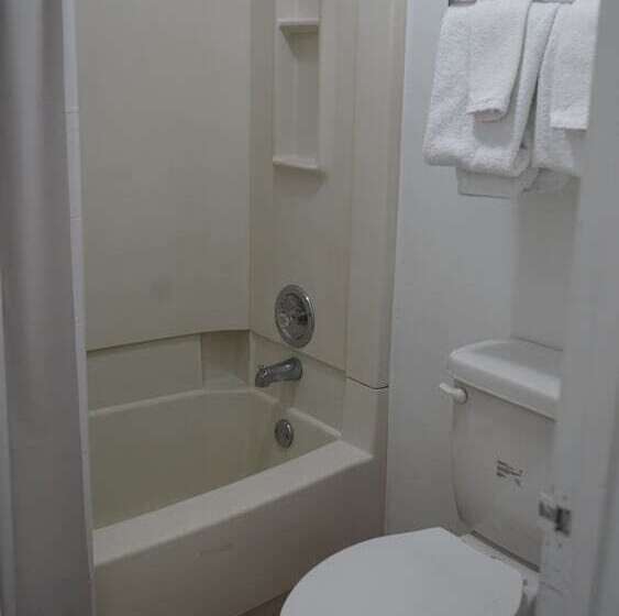 모텔 Astoria Hotel West