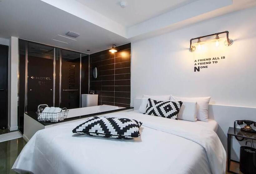 汽车旅馆  Bundang  Plein