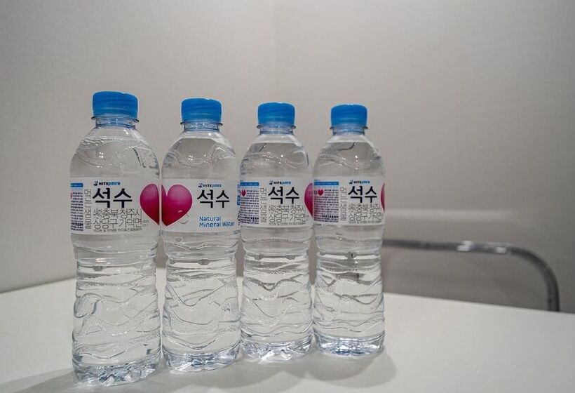 فندق على الطريق Pine Cheonan