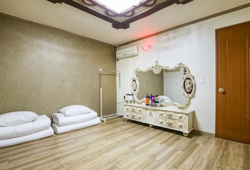 모텔 Cheongju Elgreen