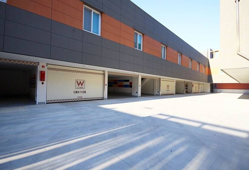 Мотель Chilgok Palgongsan W Drive In