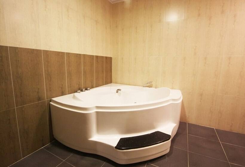 汽车旅馆  Daegu Palgongsan Star Is Born Drive In