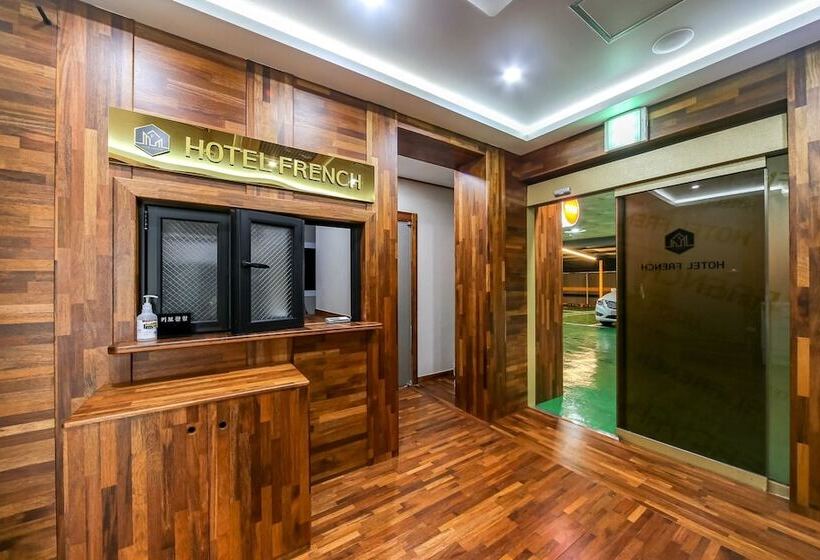 모텔 Daegu Seongseo French