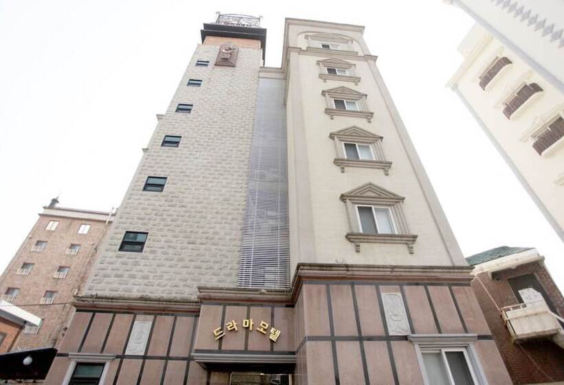 מוטל Daejeon Munchang Drama