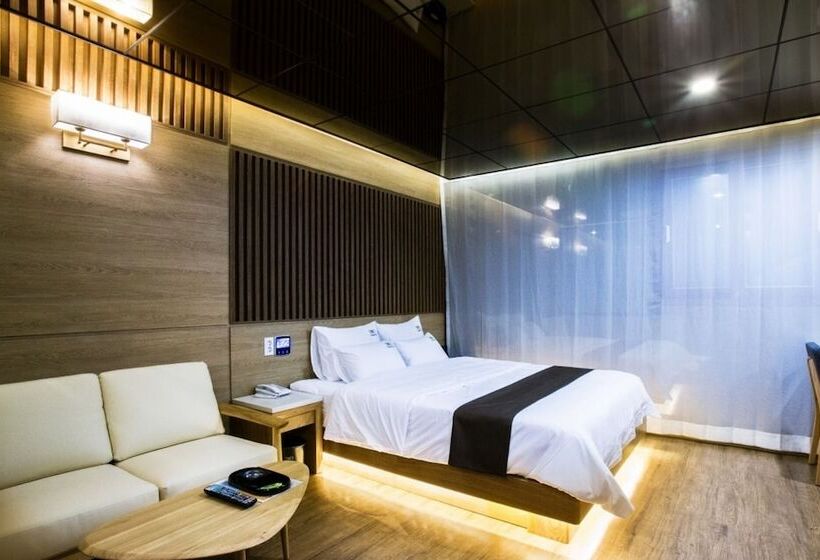 Мотель Design Hotel 2ne1 Jukdo Market Pohang