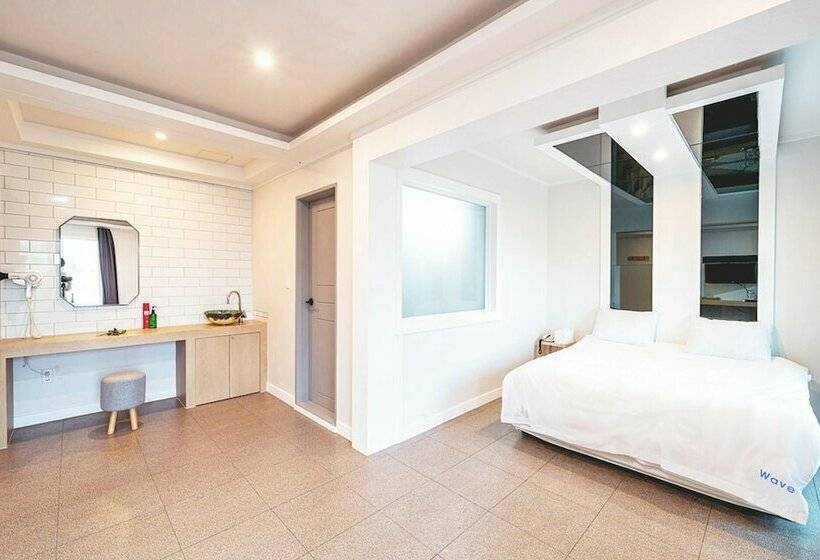 汽车旅馆  Geojedo Jisepo Wave