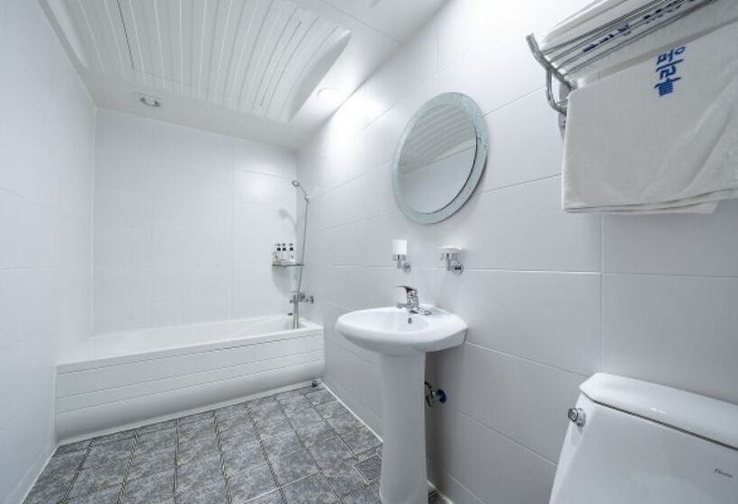 מוטל Geumjeong Bbarimong