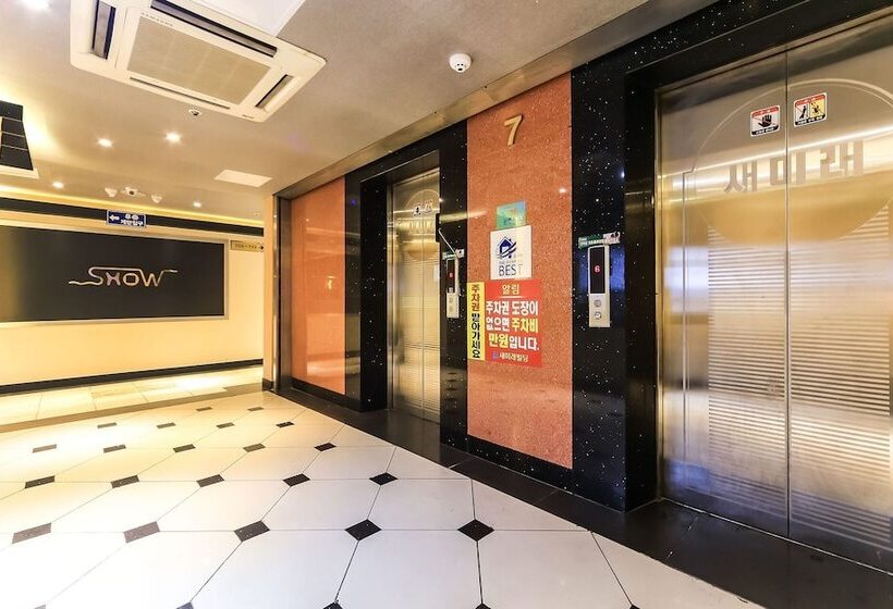 מוטל Gimhae Jangyu Show