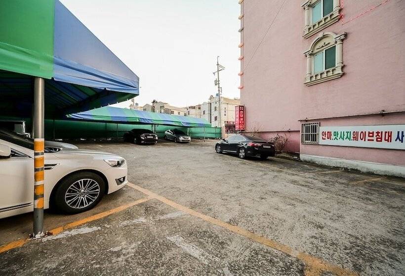 모텔 Gumi Bonggokdong Cello