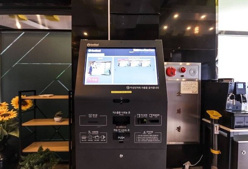 모텔 Gumi Gongdandong Hotel The Zone