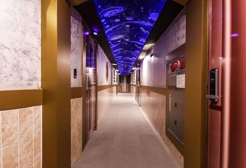 모텔 Gumi Gongdandong Hotel The Zone