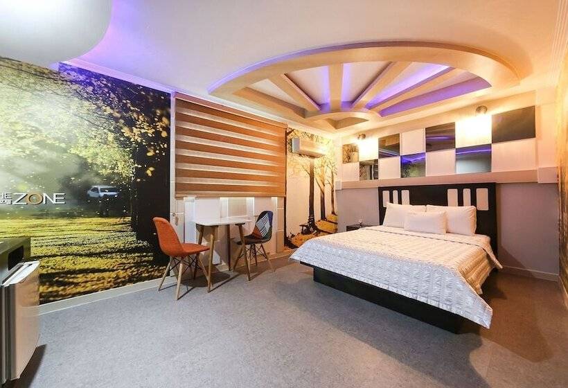 모텔 Gumi Gongdandong Hotel The Zone