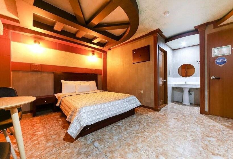 모텔 Gumi Gongdandong Hotel The Zone