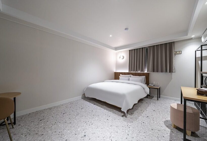 فندق على الطريق Gumi Indong Hotel Won