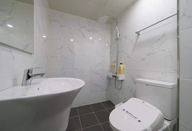 מוטל Gunsan Hotel Lin