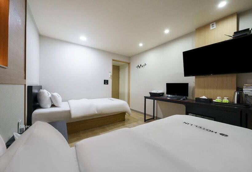 מוטל Gunsan Hotel Lin