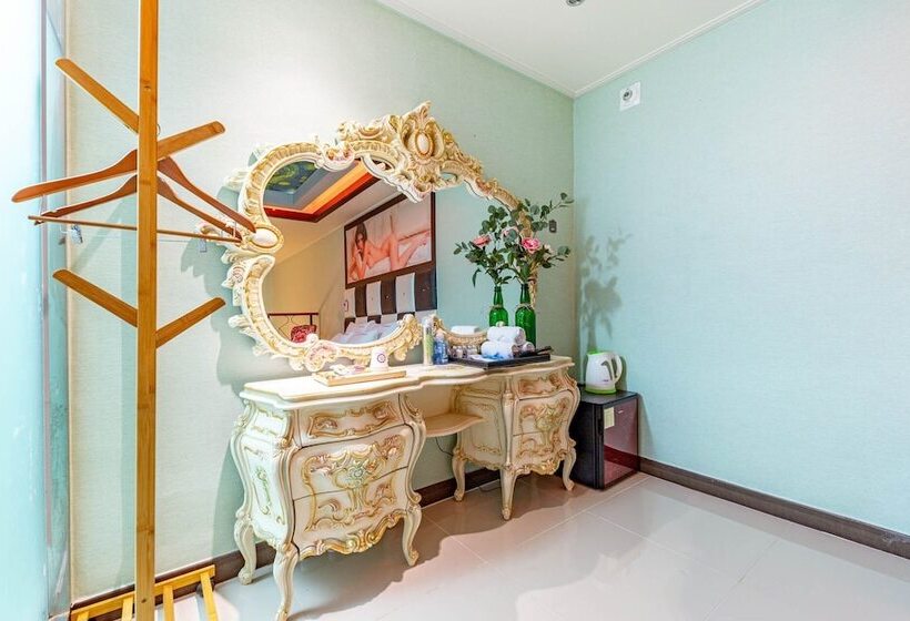 מוטל Iksan Luxury