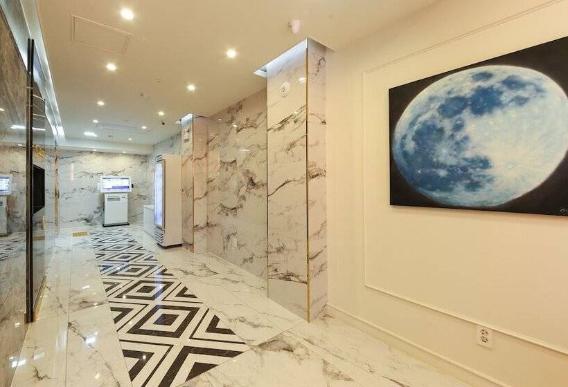 מוטל Calton Hill