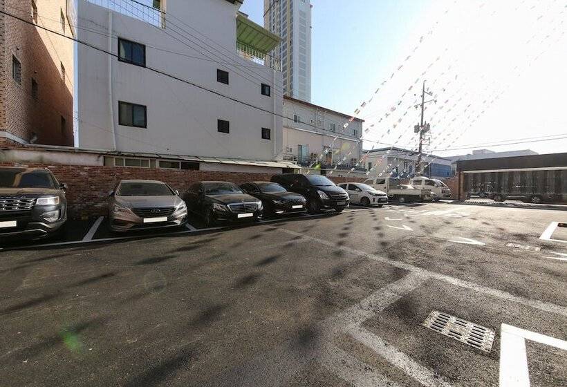 מוטל Calton Hill