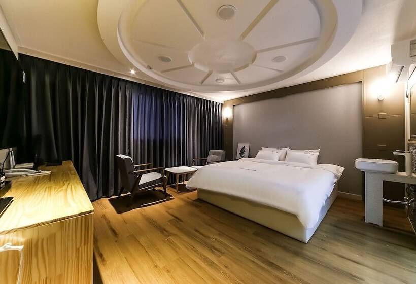 فندق على الطريق Miryang Amuse