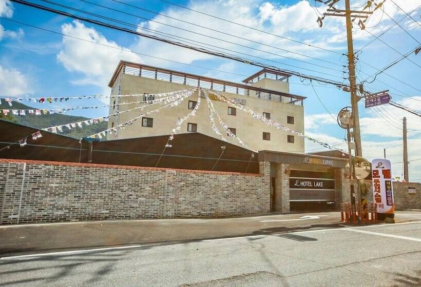 מוטל Miryang Hotel Lake