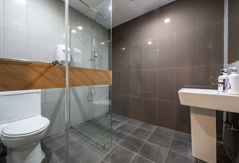 Motel Namyangju W Hotel Hopyeong Branch