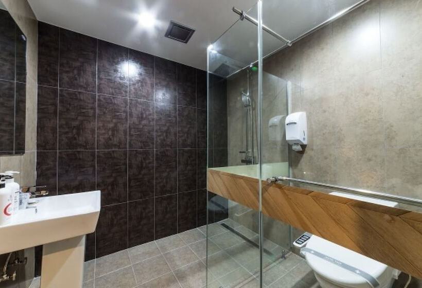 Motel Namyangju W Hotel Hopyeong Branch