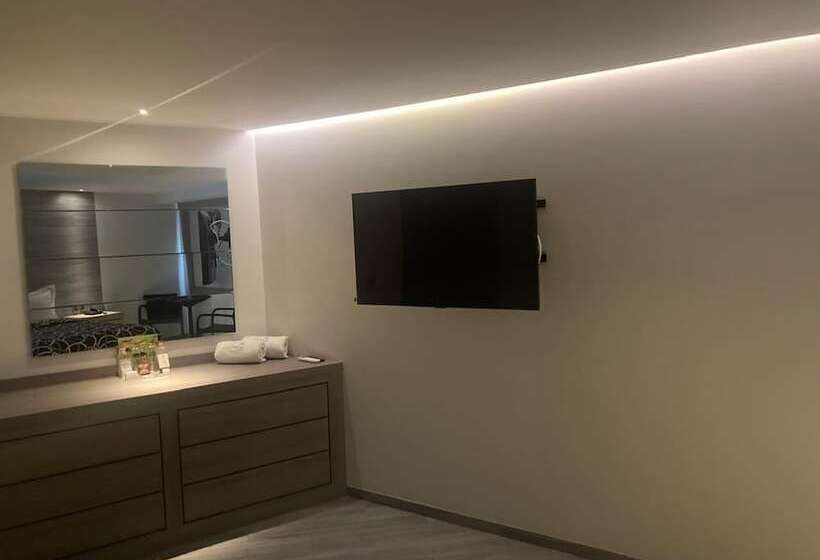 فندق على الطريق Oasis