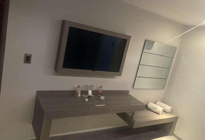 فندق على الطريق Oasis