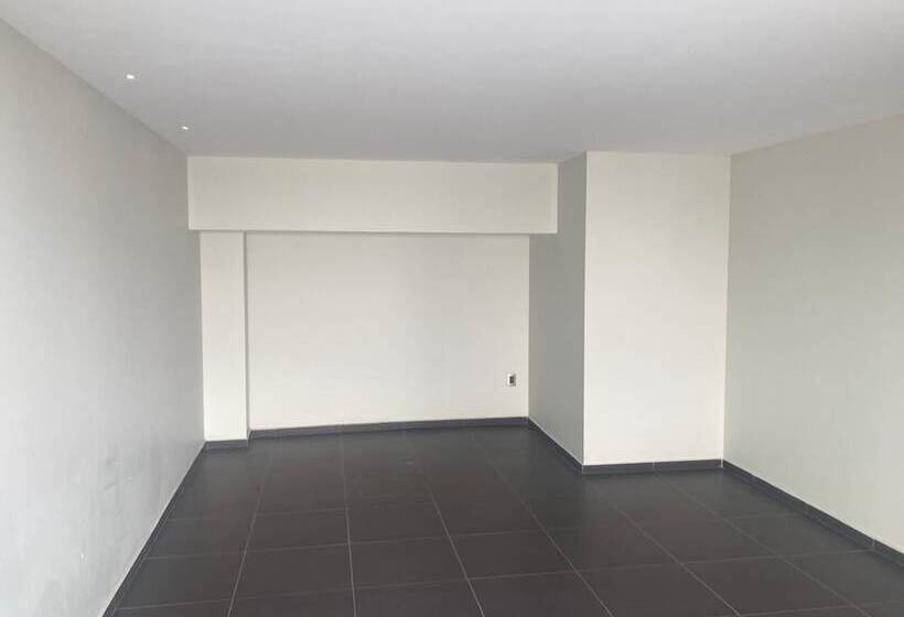 فندق على الطريق Oasis