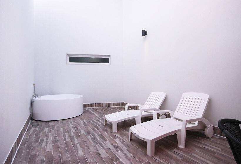 汽车旅馆  Pohang Haedodong New Bom Stay