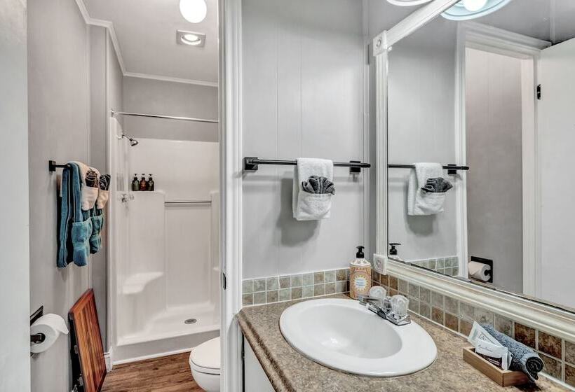 Мотель Reel Inn And Lodge