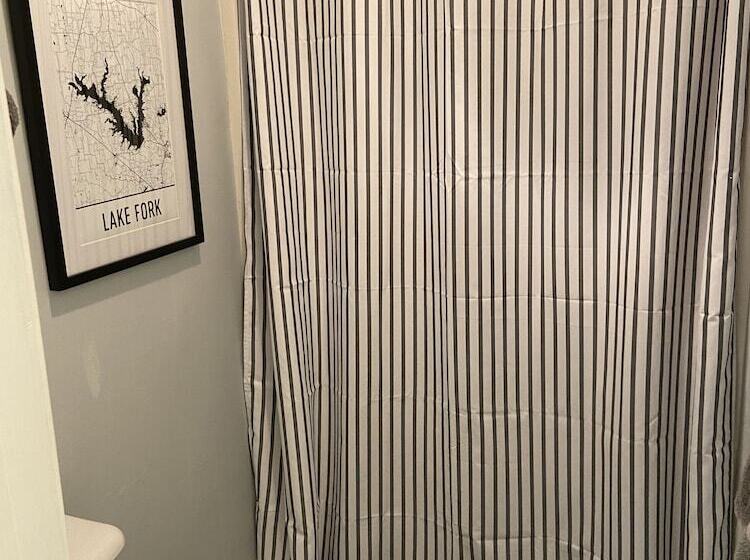 모텔 Reel Inn And Lodge