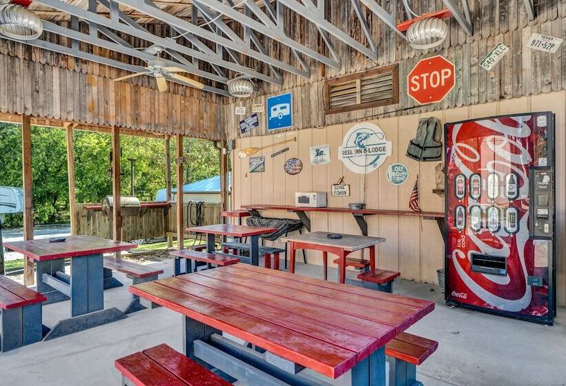 Мотель Reel Inn And Lodge