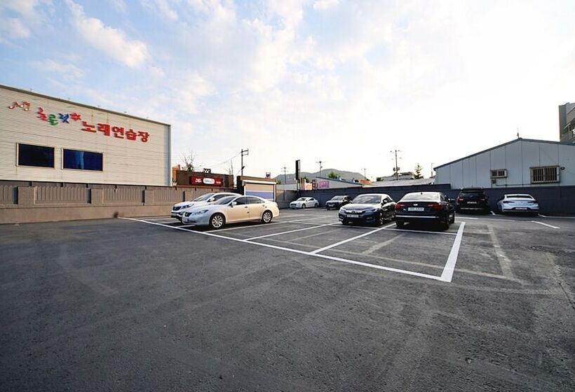 מוטל Sangju Hotel Aria