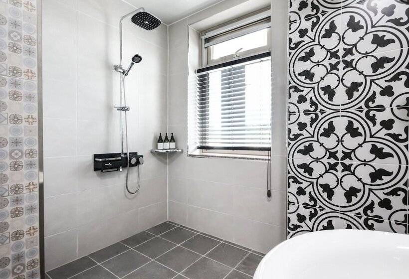 فندق على الطريق Tongyeong Hotel Sea Scent