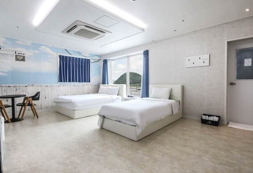 فندق على الطريق Tongyeong Hotel Sea Scent